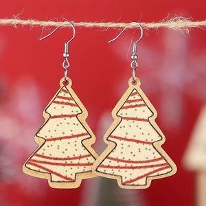 Christmas Tree Cake Wooden Earrings!! NWT!